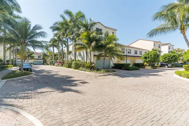 $649,000 | 12448 Northwest 17th Manor, Pembroke Pines, FL 33028