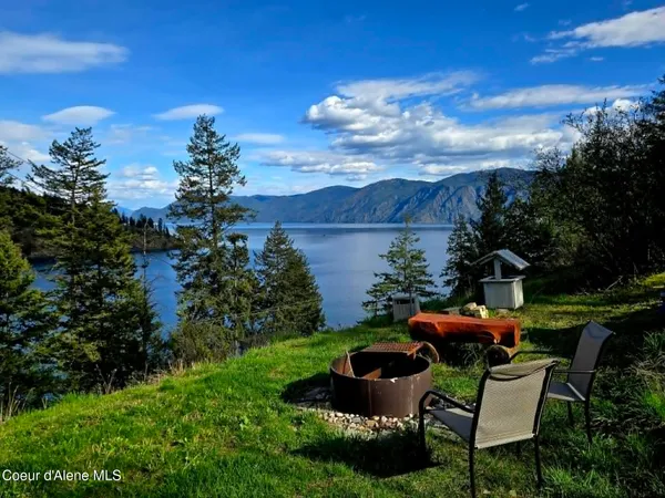 $399,900 | 79 Outrigger Drive, Sagle, ID 83860