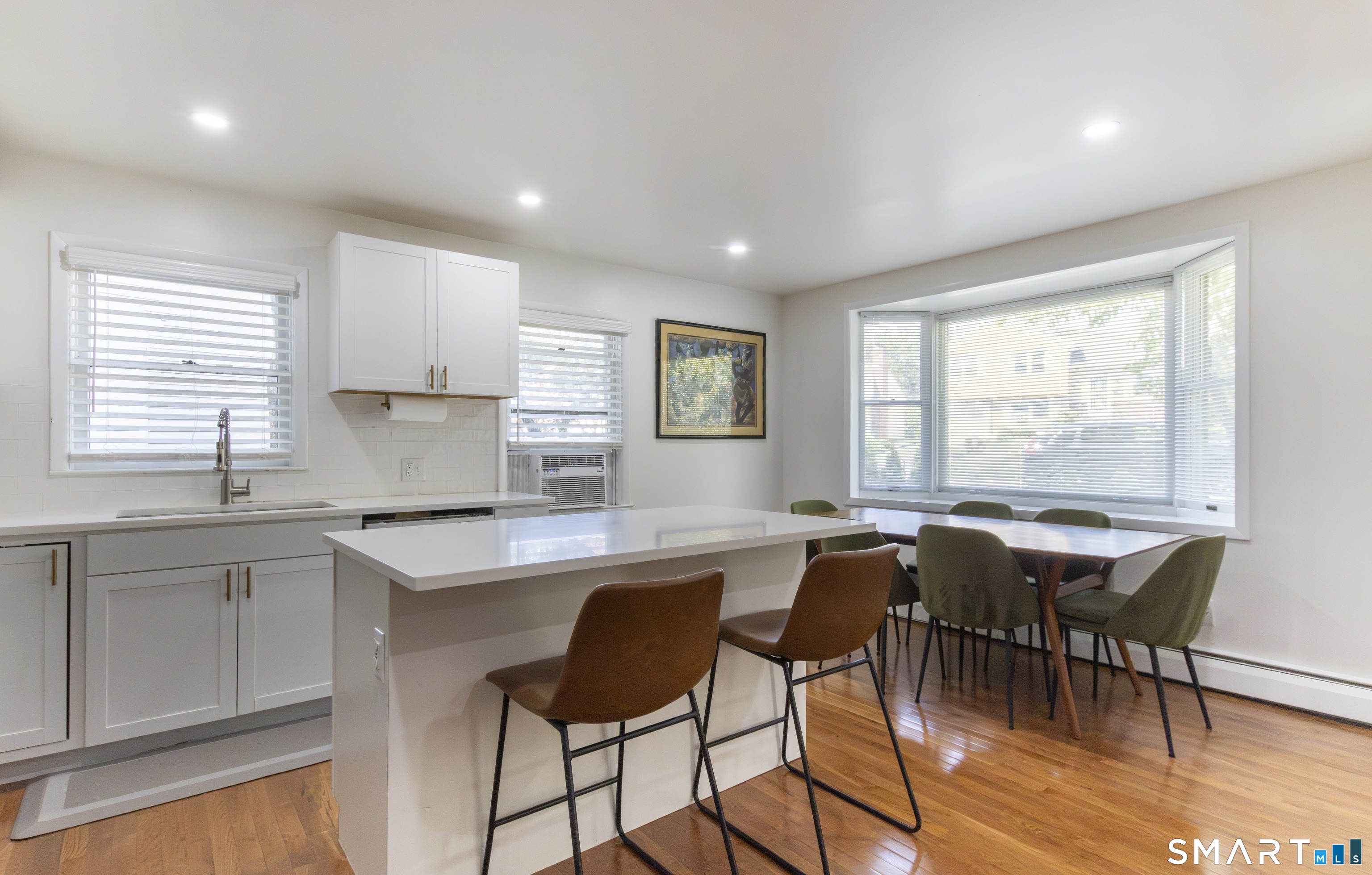 107 Clovelly Road Stamford, CT 06902 - Photo 10 of 36 Gallery Image 10