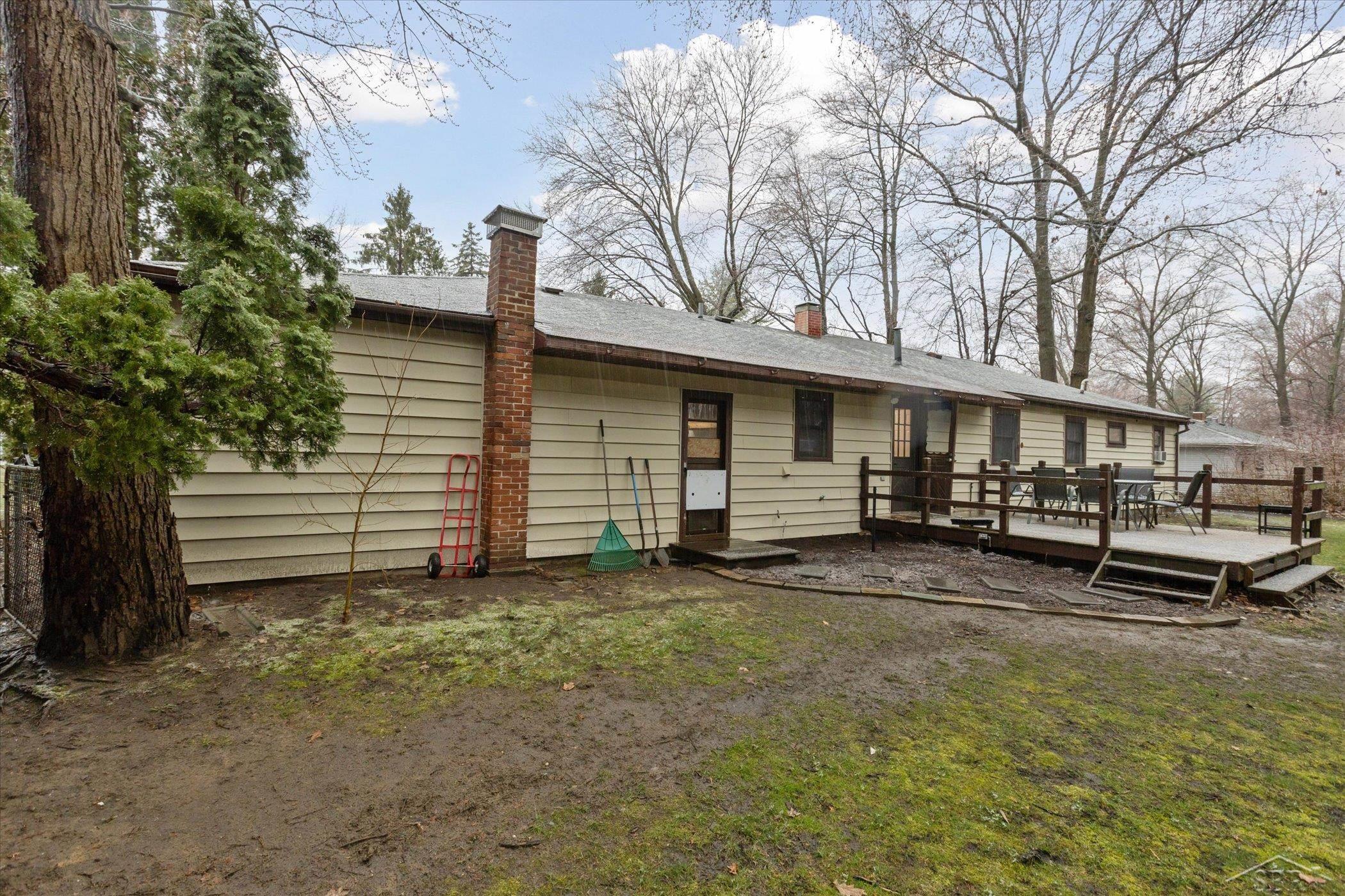 5735 Townline Road Birch Run, MI 48415 - Photo 27 of 31 50170316-b840b43d-e346-4b46-96c3-1ce1b4f9a0f5.JPG