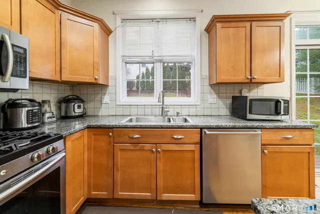 $4,000 | 9 Gettysburg Road, Unit 9, Southbury, CT 06488