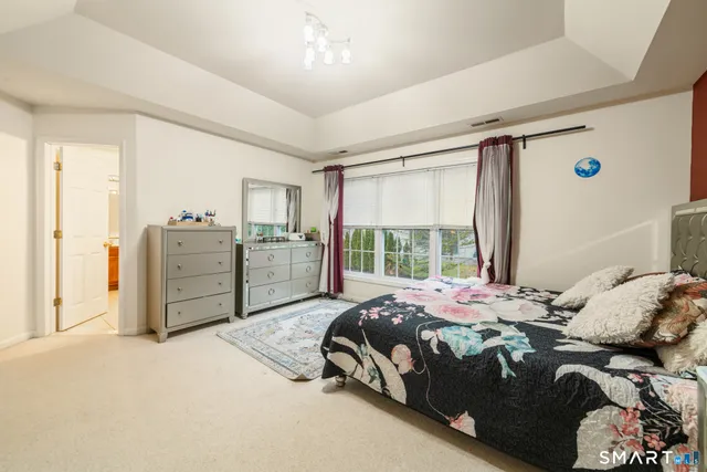 $4,000 | 9 Gettysburg Road, Unit 9, Southbury, CT 06488