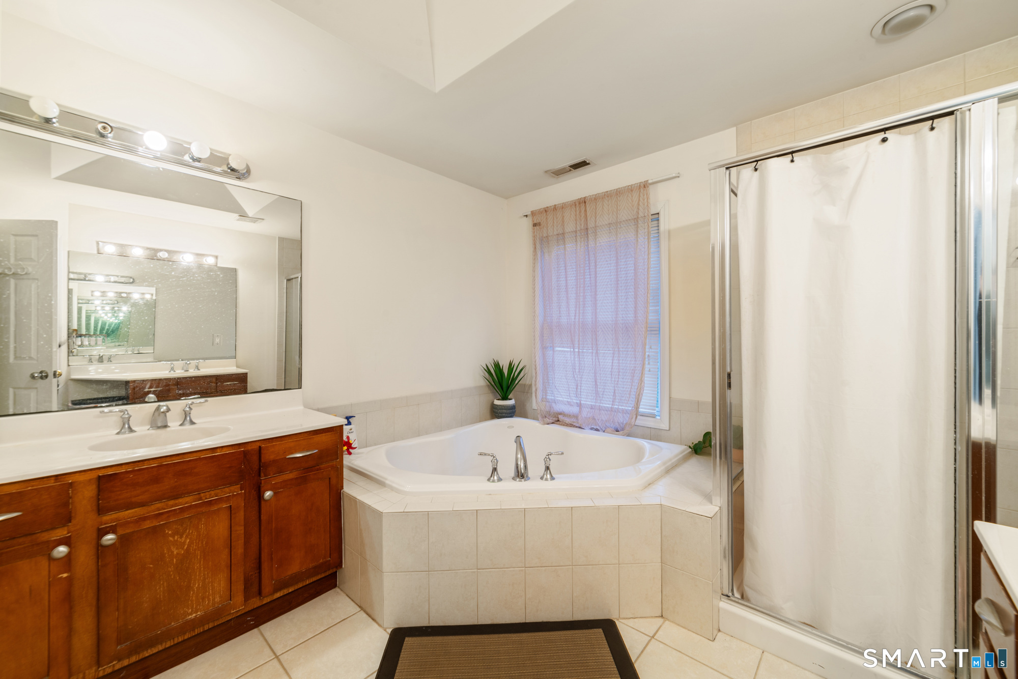 9 Gettysburg Road, Unit 9 Southbury, CT 06488 - Photo 17 of 35