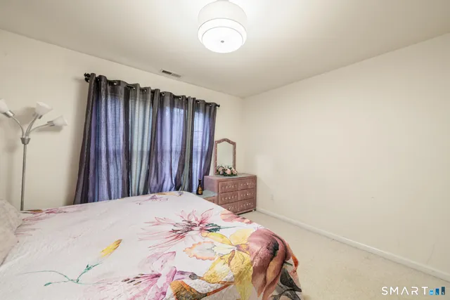 $4,000 | 9 Gettysburg Road, Unit 9, Southbury, CT 06488