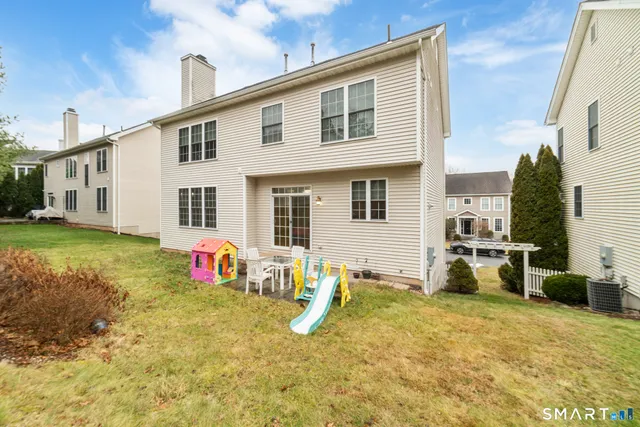 $4,000 | 9 Gettysburg Road, Unit 9, Southbury, CT 06488