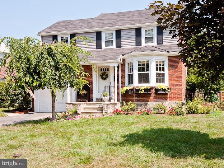 417 Lynbrooke Road Springfield, PA 19064 - Photo 1 of 21
