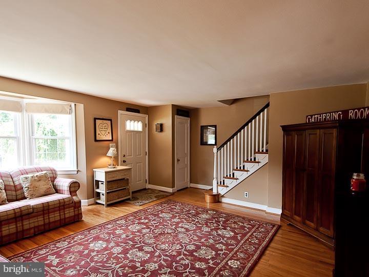 417 Lynbrooke Road Springfield, PA 19064 - Photo 5 of 21