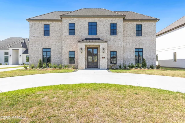 $1,199,000 | 108 Trailing Oaks Drive, Youngsville, LA 70592