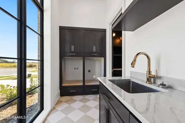 $1,199,000 | 108 Trailing Oaks Drive, Youngsville, LA 70592