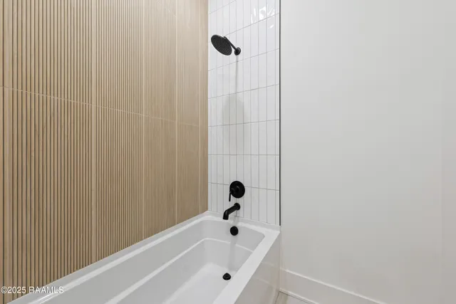 $1,199,000 | 108 Trailing Oaks Drive, Youngsville, LA 70592