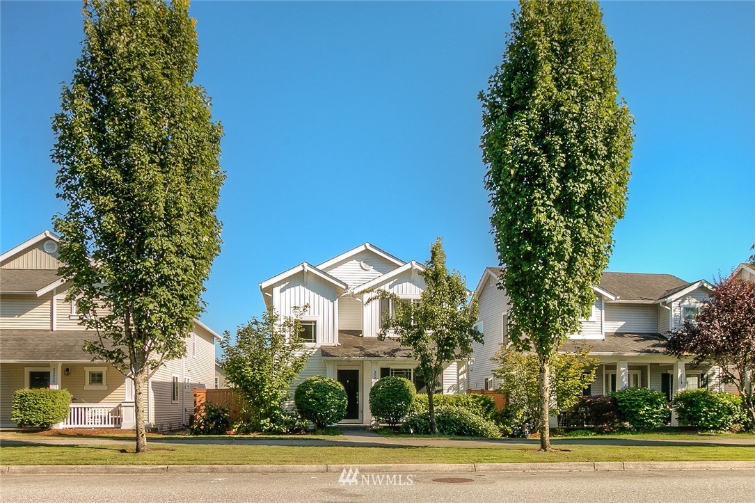 35223 Southeast Ridge Street Snoqualmie, WA 98065 - Photo 2 of 24 Gallery Image 2