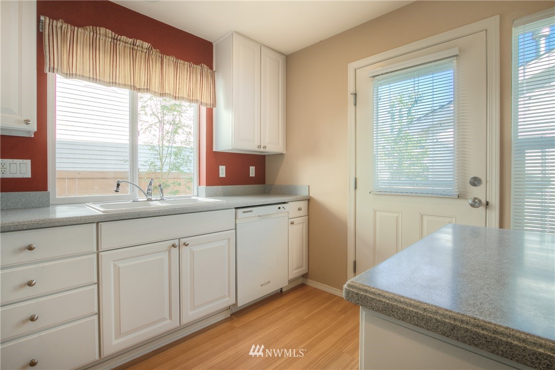 35223 Southeast Ridge Street Snoqualmie, WA 98065 - Photo 8 of 24 Gallery Image 8