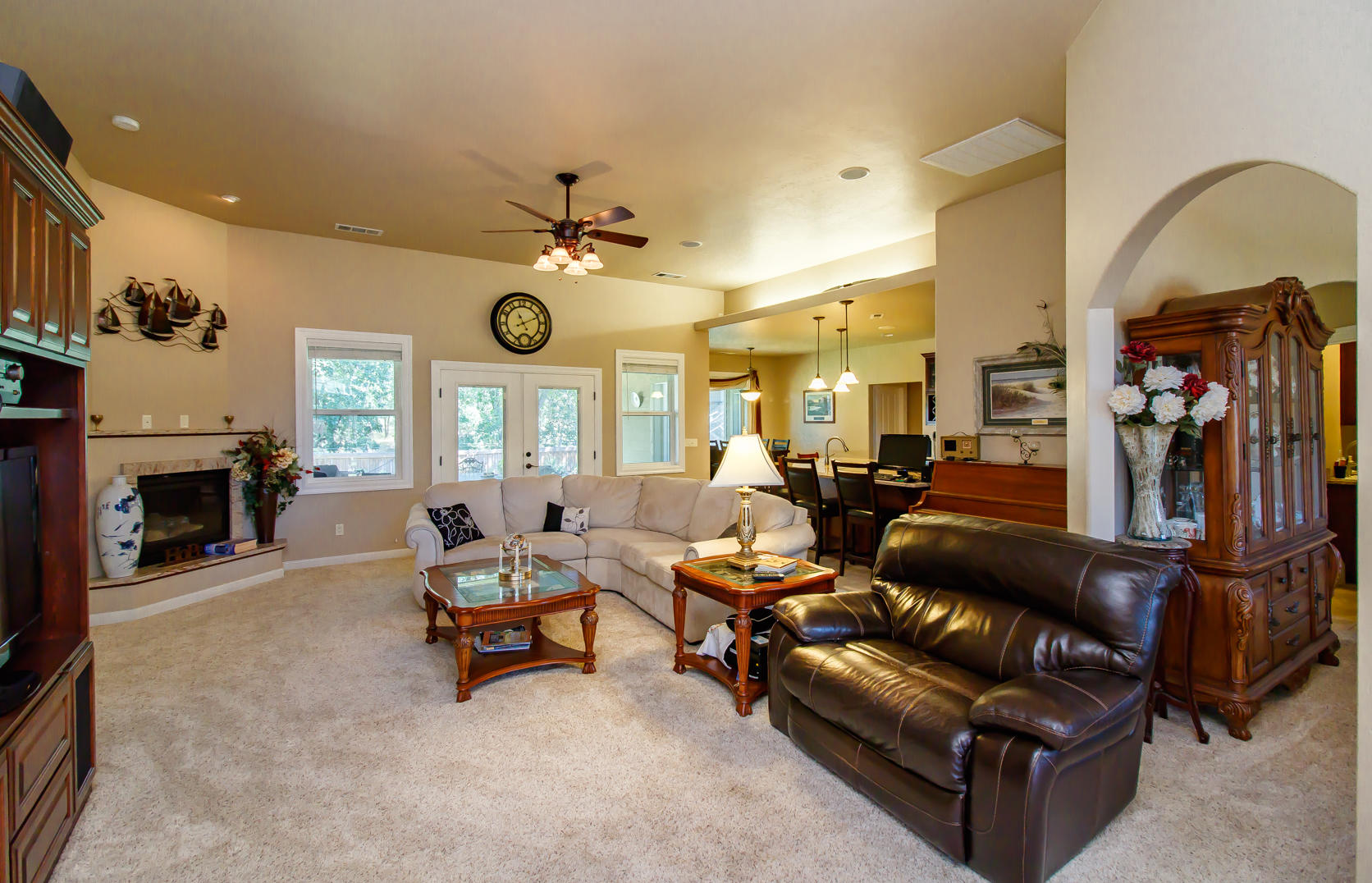 2147 Rabun Way Central Point, OR 97502 - Photo 5 of 20 3