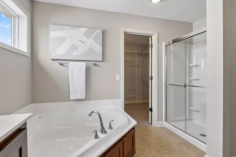 $650,000 | 2715 Fieldstone Drive, Victoria, MN 55386