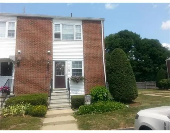 $3,500 | 41 Foundry Street, Unit 2210, Easton, MA 02375