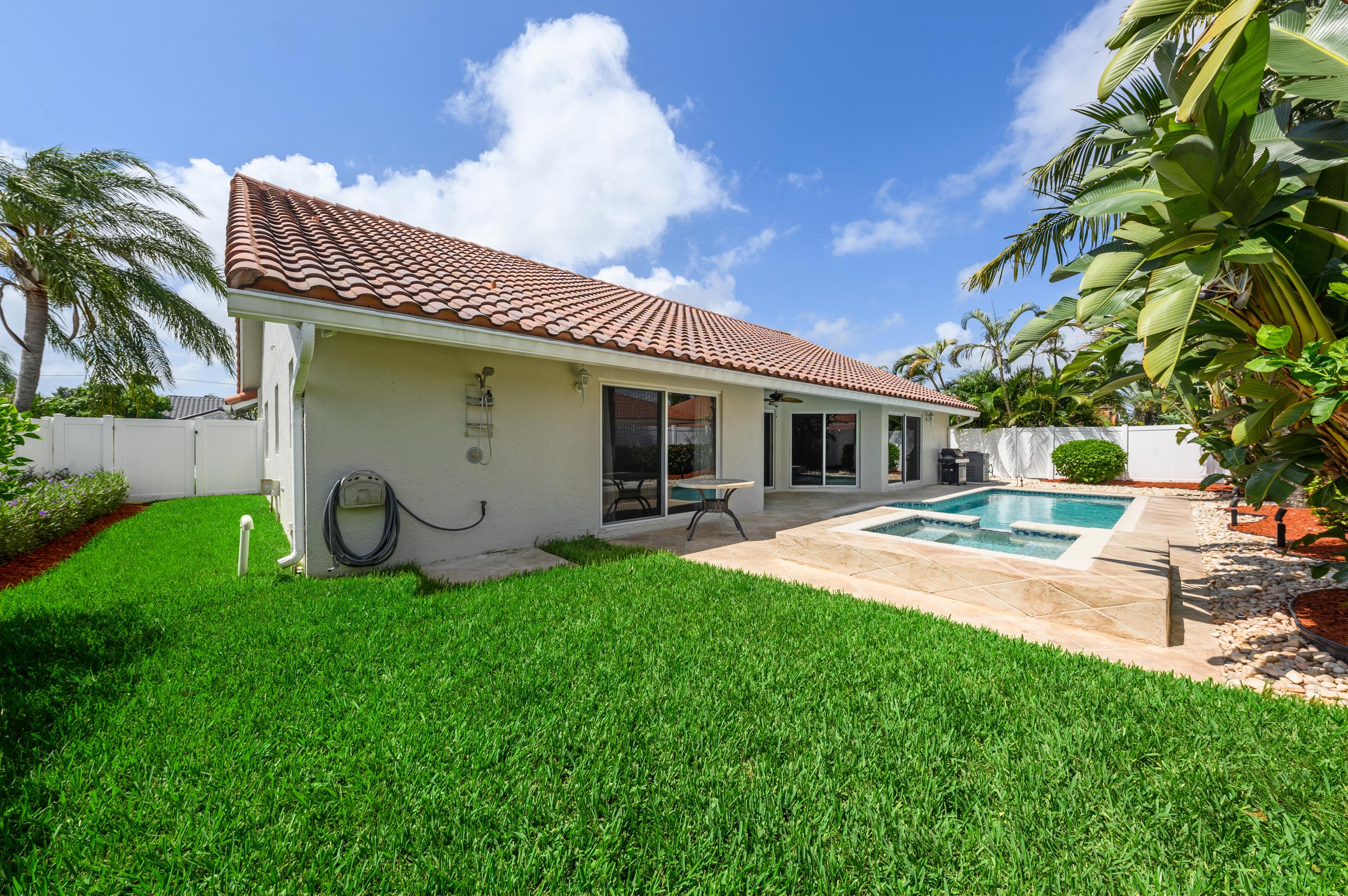 361 Apache Lane Boca Raton, FL 33487 - Photo 16 of 17 16_361ApacheLane_26_BackYard_HiRes
