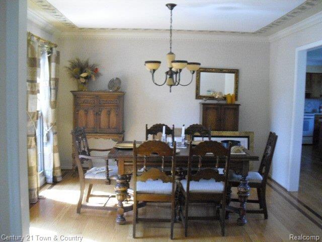 1758 Charm Court Rochester, MI 48306 - Photo 3 of 16 Dining Room