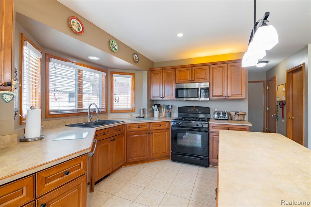 28176 Cotton Road Chesterfield, MI 48047 - Photo 13 of 35