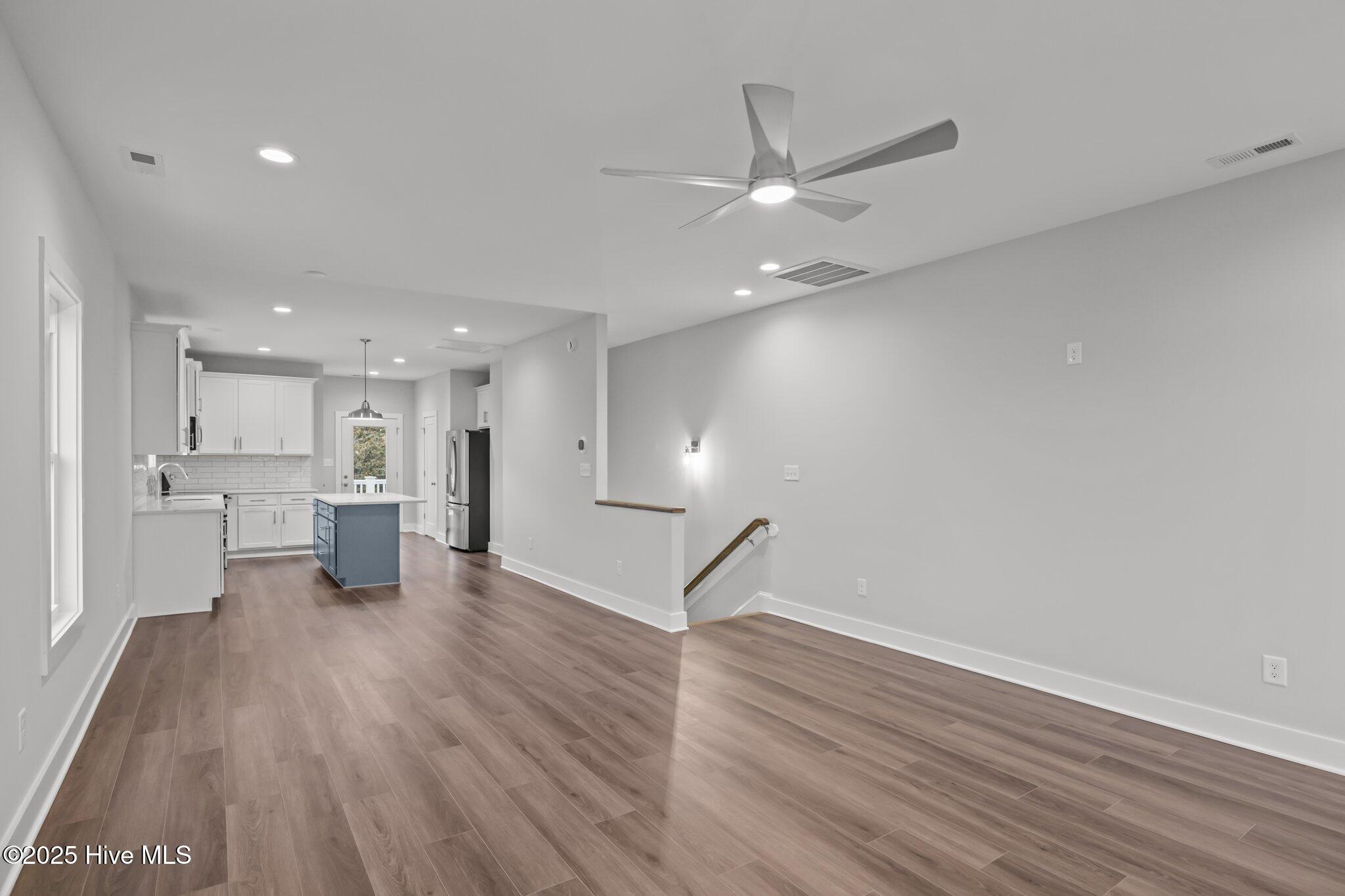 1374 Salter Path Road, Unit A Atlantic Beach, NC 28512 - Photo 4 of 51 Living