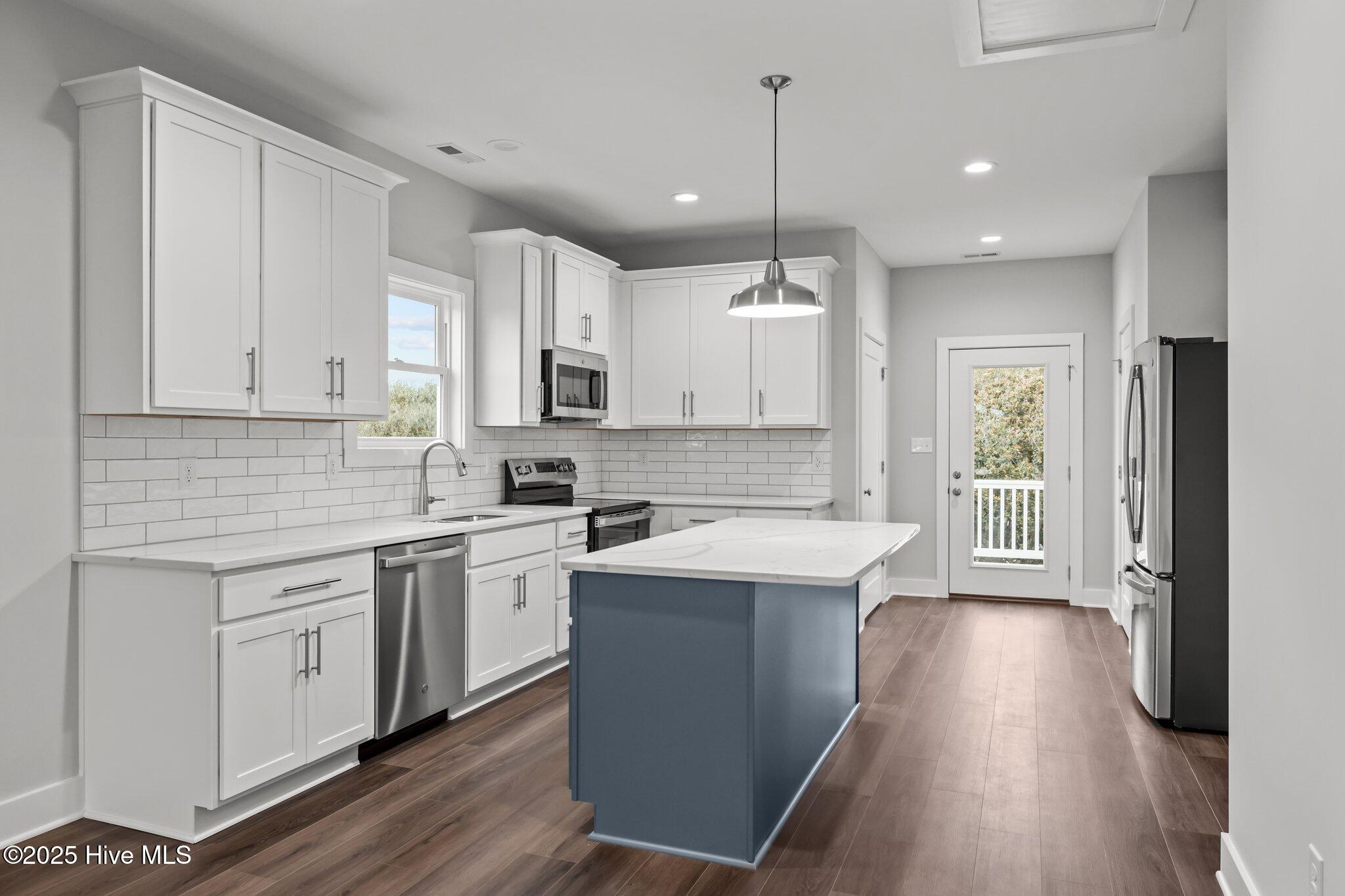 1374 Salter Path Road, Unit A Atlantic Beach, NC 28512 - Photo 7 of 51 Kitchen