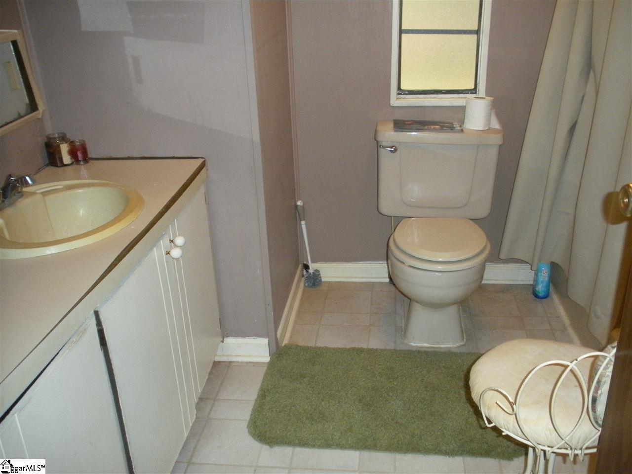 798 Stagecoach Road Laurens, SC 29360 - Photo 10 of 13