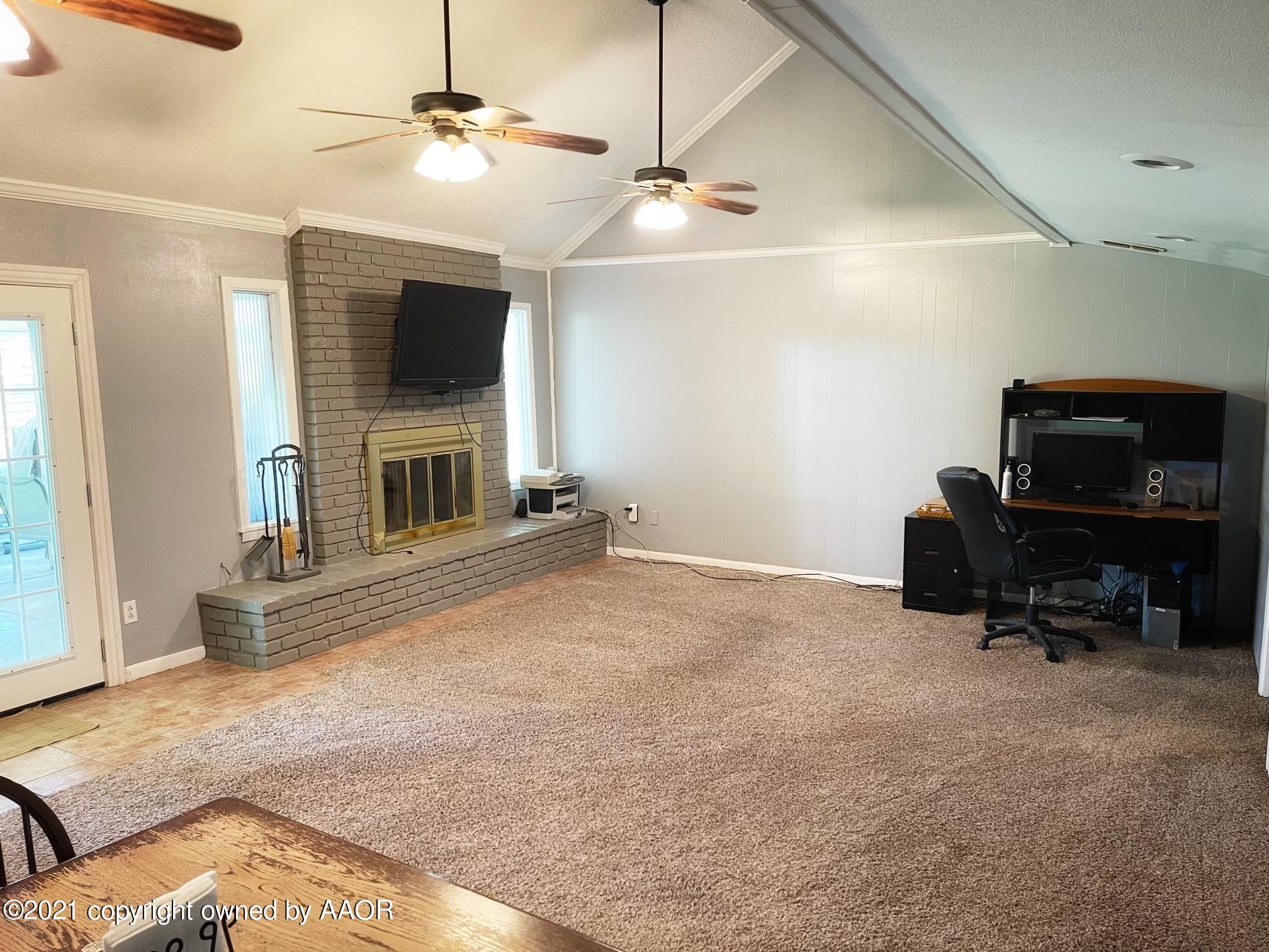 6204 Hanson Road Amarillo, TX 79106 - Photo 8 of 14 308F05BF-51B8-47AE-9361-848294A874D5