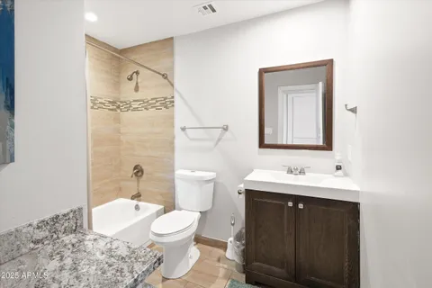 $841,050 | 8201 East Piccadilly Road, Scottsdale, AZ 85251