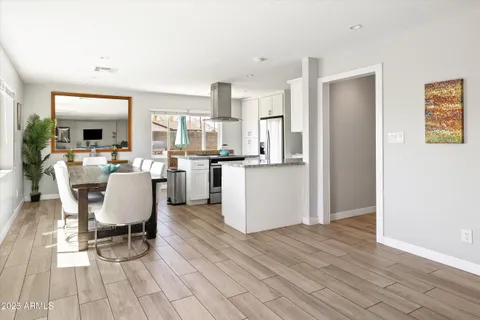 $841,050 | 8201 East Piccadilly Road, Scottsdale, AZ 85251