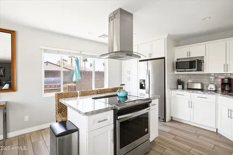 $841,050 | 8201 East Piccadilly Road, Scottsdale, AZ 85251