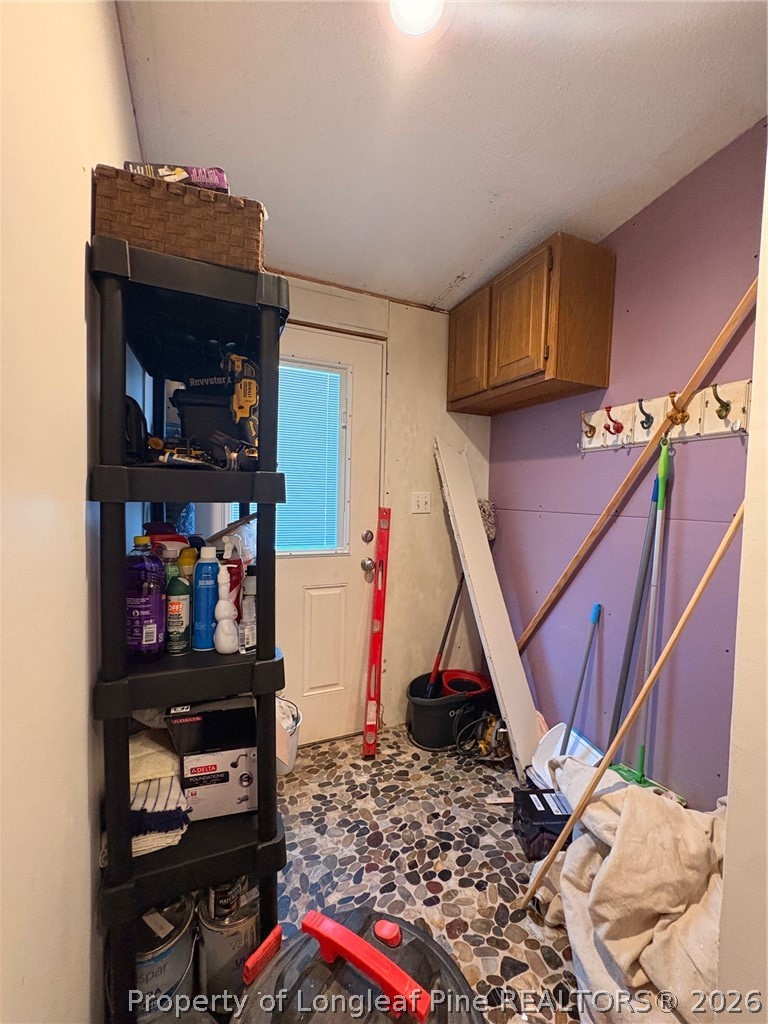 2063 Cameron Road Broadway, NC 27505 - Photo 17 of 22 Mudroom/storage