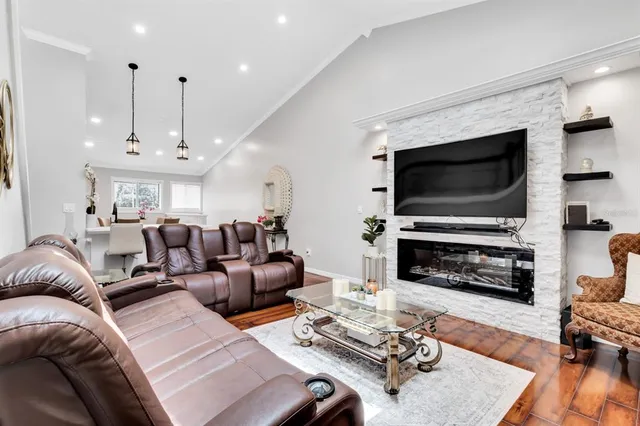 $2,400 | 4434 Middlebrook Road, Unit 4, Orlando, FL 32811