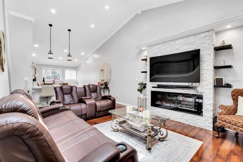 4434 Middlebrook Road, Unit 4 Orlando, FL 32811 - Photo 7 of 31