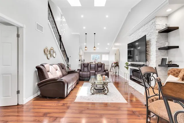 $2,400 | 4434 Middlebrook Road, Unit 4, Orlando, FL 32811