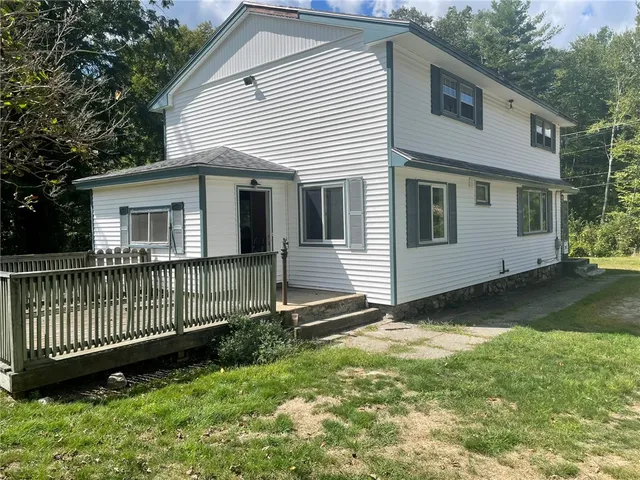 $289,000 | 285 Henshaw Street, Leicester, MA 01524
