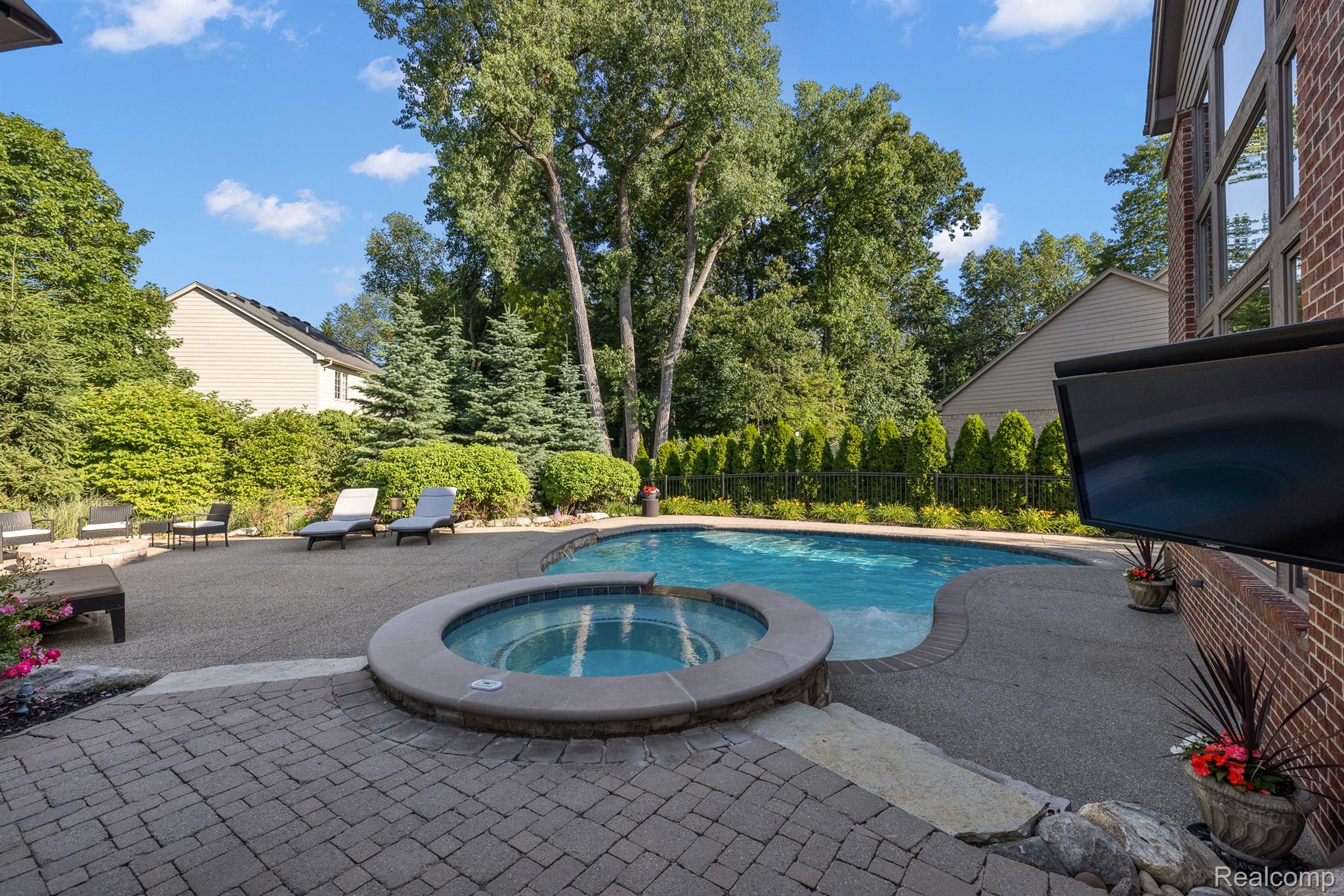 3579 Merion Court Rochester, MI 48309 - Photo 10 of 41 Gallery Image 10