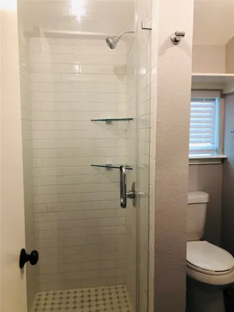 $995 | 734 A McDaniel Street, Houston, TX 77022