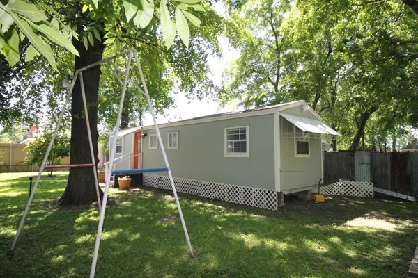 $995 | 734 A McDaniel Street, Houston, TX 77022