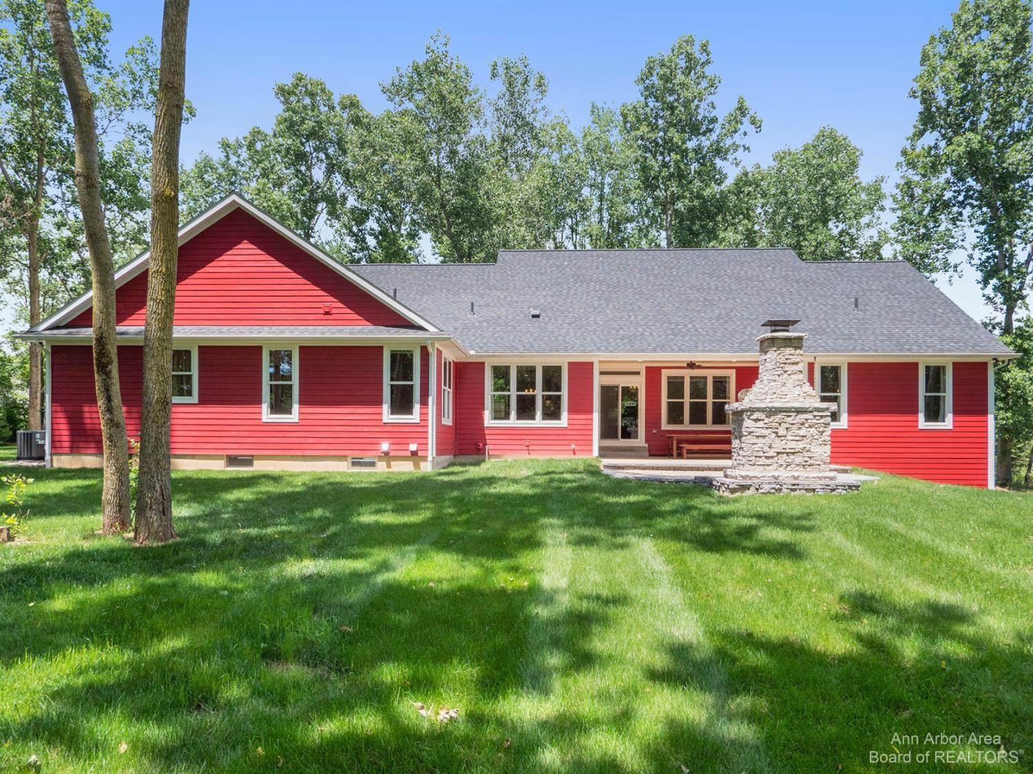 7585 Fosdick Road Saline, MI 48176 - Photo 3 of 43 Photo 3