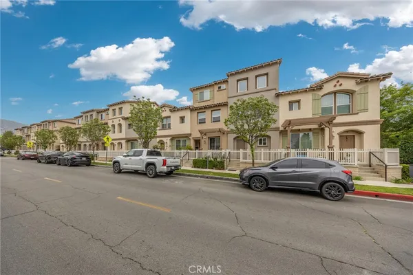 $3,200 | 316 North Calvados Avenue, Azusa, CA 91702