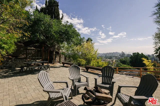 $9,000 | 4217 Cromwell Avenue, Los Angeles, CA 90027