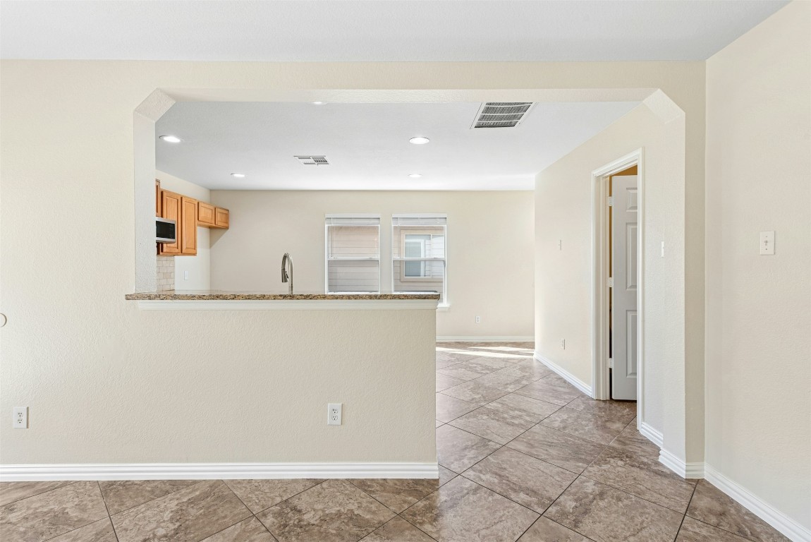 17913 Honey Locust Lane Elgin, TX 78621 - Photo 9 of 31