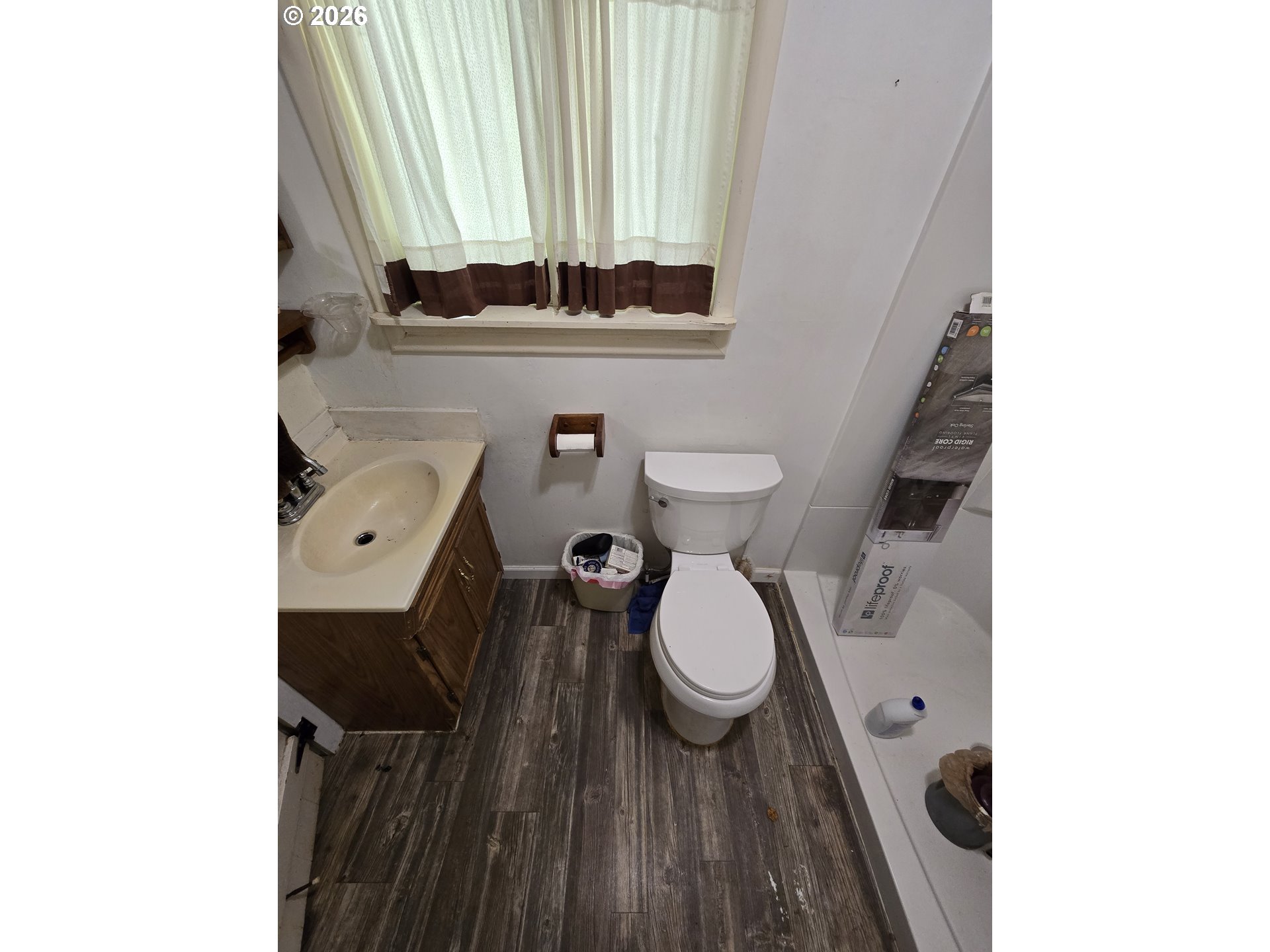 2505 Windy Creek Road Glendale, OR 97442 - Photo 15 of 39