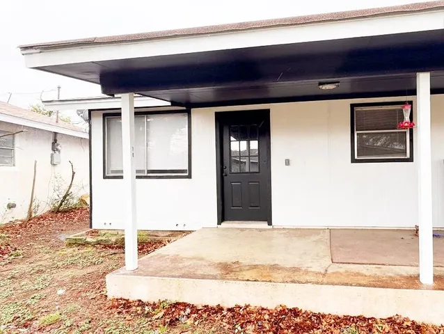 $1,095 | 106 Logan Drive, Buchanan Dam, TX 78609