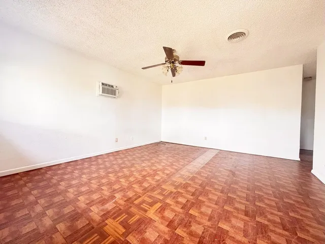 $1,095 | 106 Logan Drive, Buchanan Dam, TX 78609