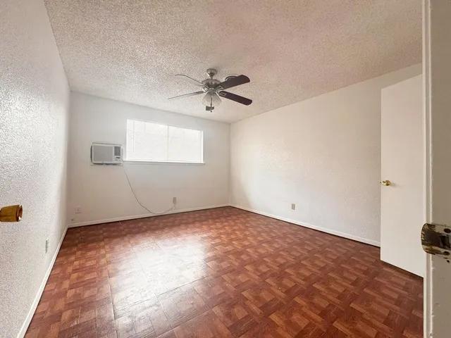 $1,095 | 106 Logan Drive, Buchanan Dam, TX 78609