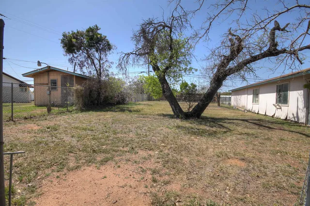 $1,095 | 106 Logan Drive, Buchanan Dam, TX 78609
