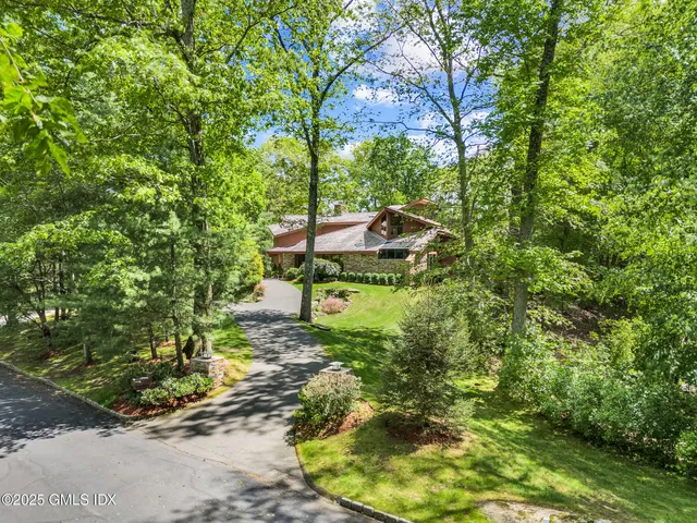 $3,795,000 | 12 Stallion Trail, Greenwich, CT 06831