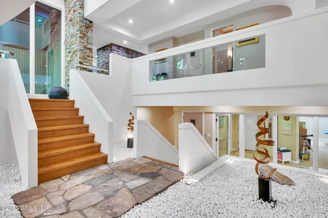 $3,795,000 | 12 Stallion Trail, Greenwich, CT 06831