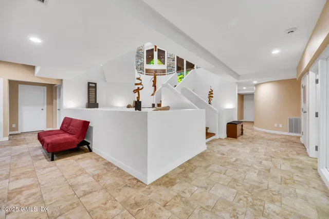 $3,795,000 | 12 Stallion Trail, Greenwich, CT 06831