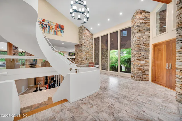 $3,795,000 | 12 Stallion Trail, Greenwich, CT 06831